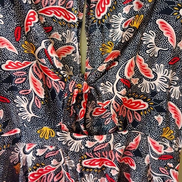 Lulus Dondi Navy Blue Floral Print Romper Shorts Size M - Picture 13 of 14